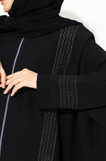 Load image into Gallery viewer, Black Zari Kaftan Abaya